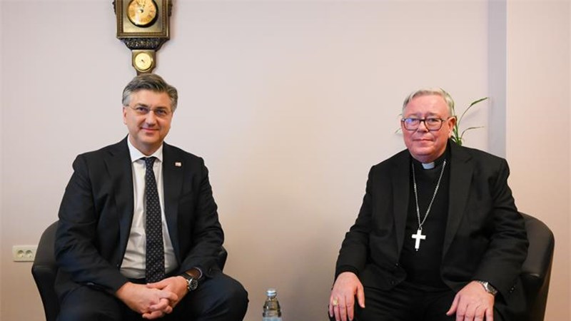 Predsjednik Vlade sastao se s kardinalom Hollerichom